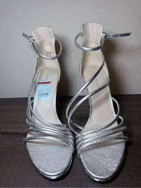 Kenneth Cole New York Baretta Silver Metallic Strappy Heels Size 11